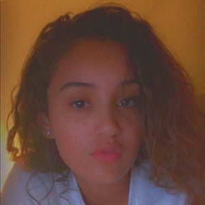 Meet your Posher, Ariana